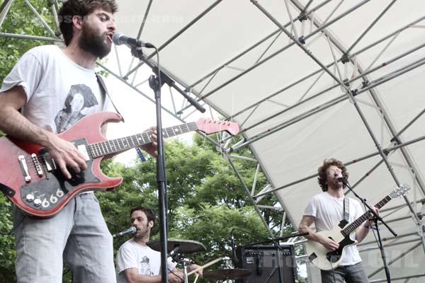 PIERRE ET BASTIEN - 2015-05-24 - PARIS - Parc de la Villette - 